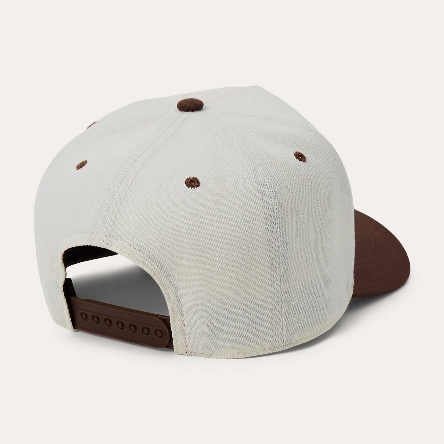 Cowhide Patch Trucker Hat Off White / Brown