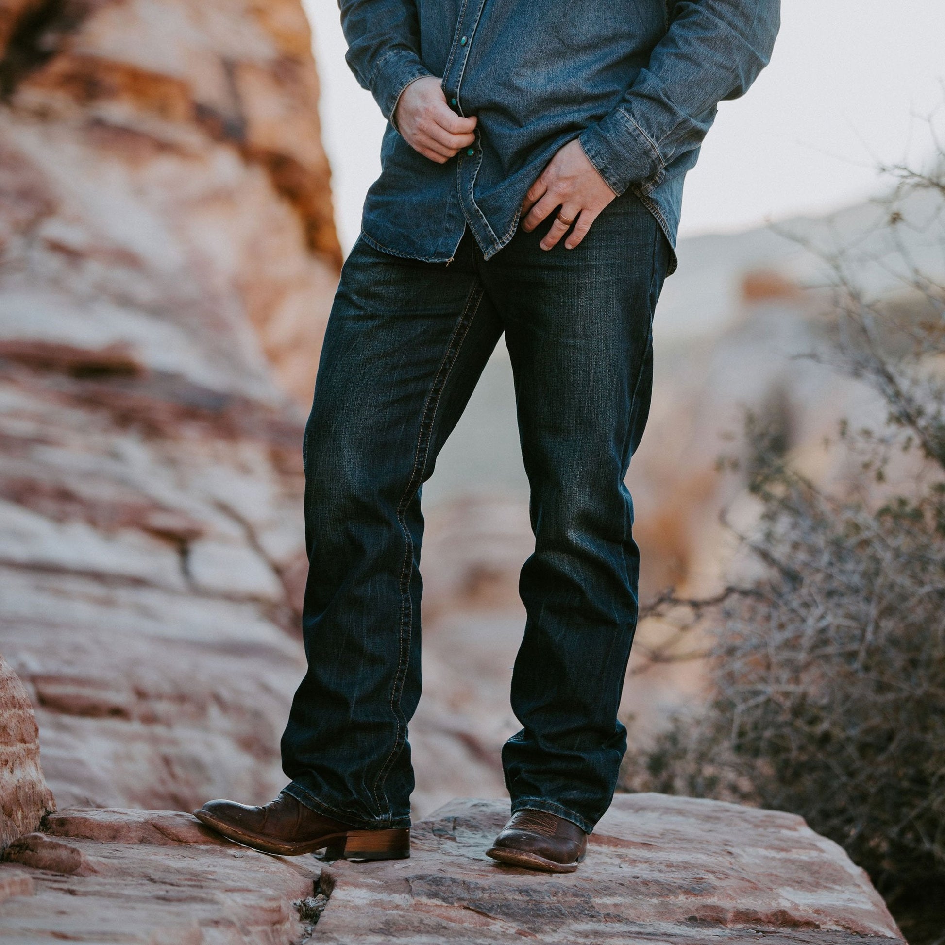 1312 Fit Jeans With a Pieced Back Pocket Blue