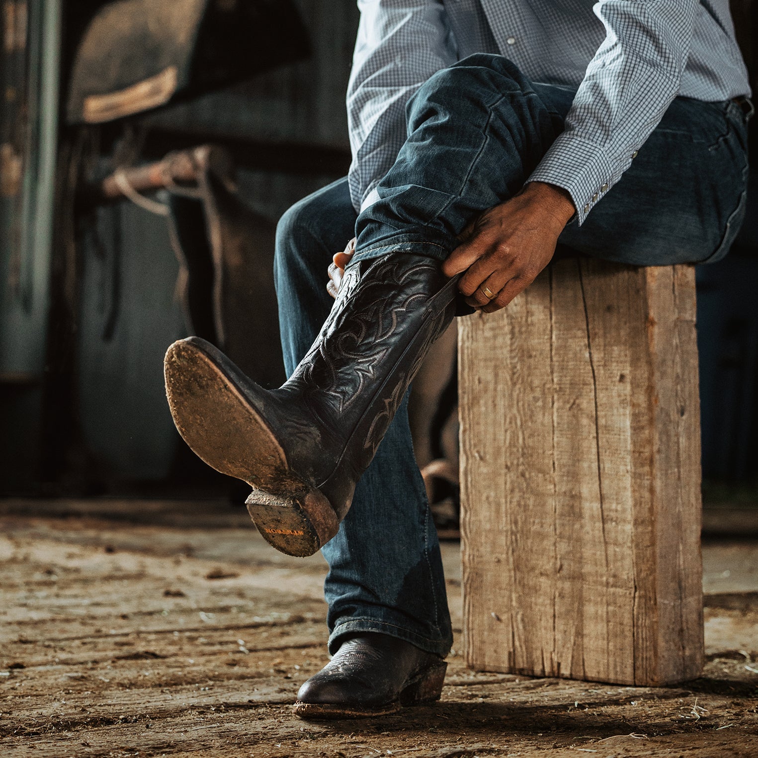 Carlisle Western Boots Distressed Brown