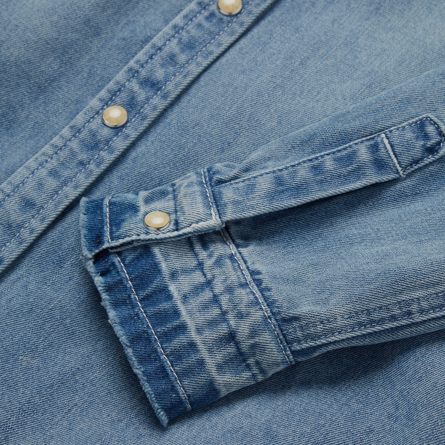 Loose Fit Denim Snap-Front Shirt Blue