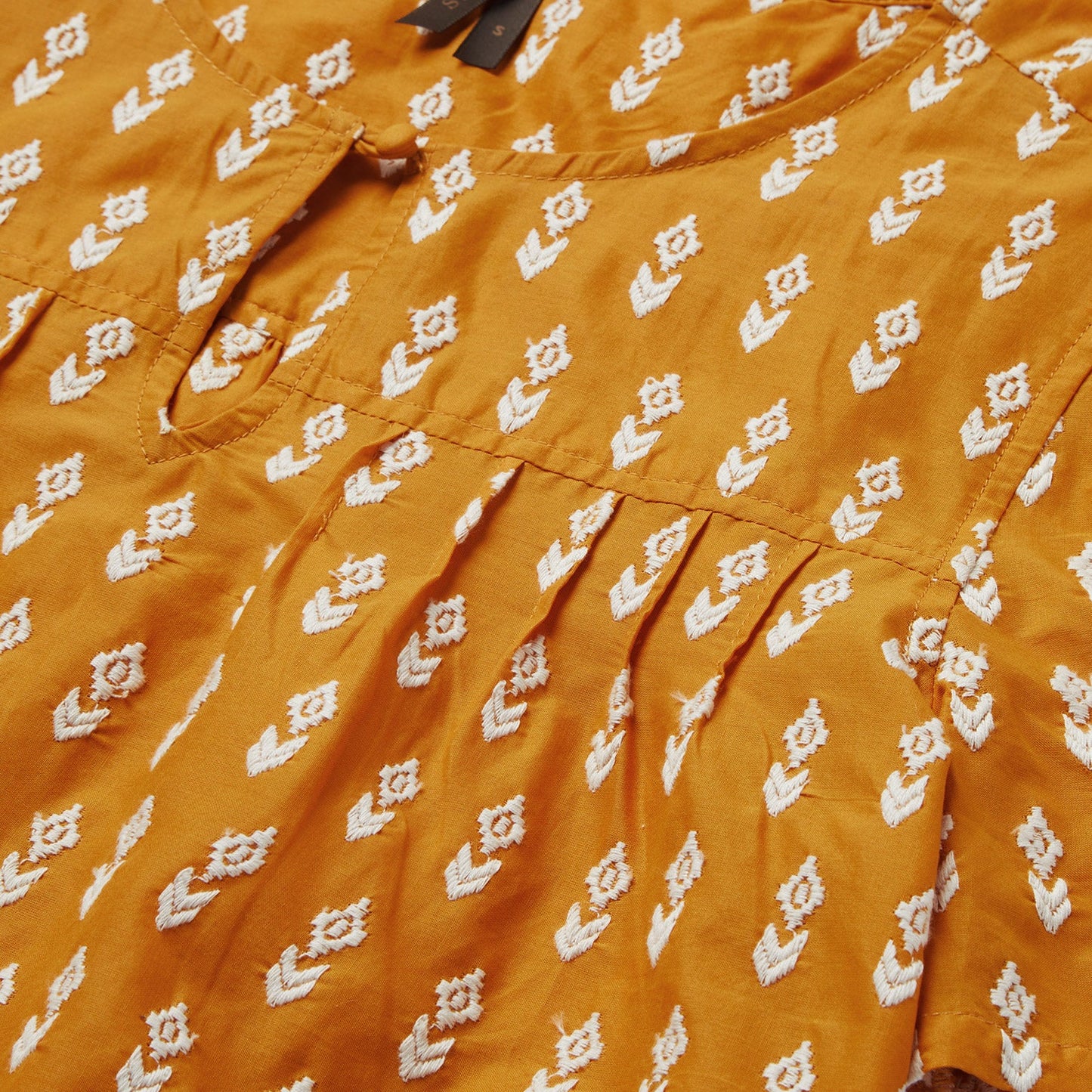 Short-Sleeved Aztec Blouse Yellow