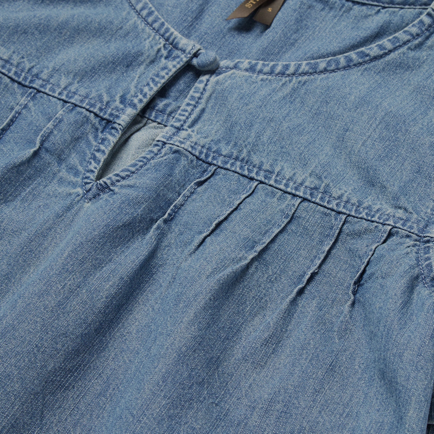 Short-Sleeved Denim Blouse Blue