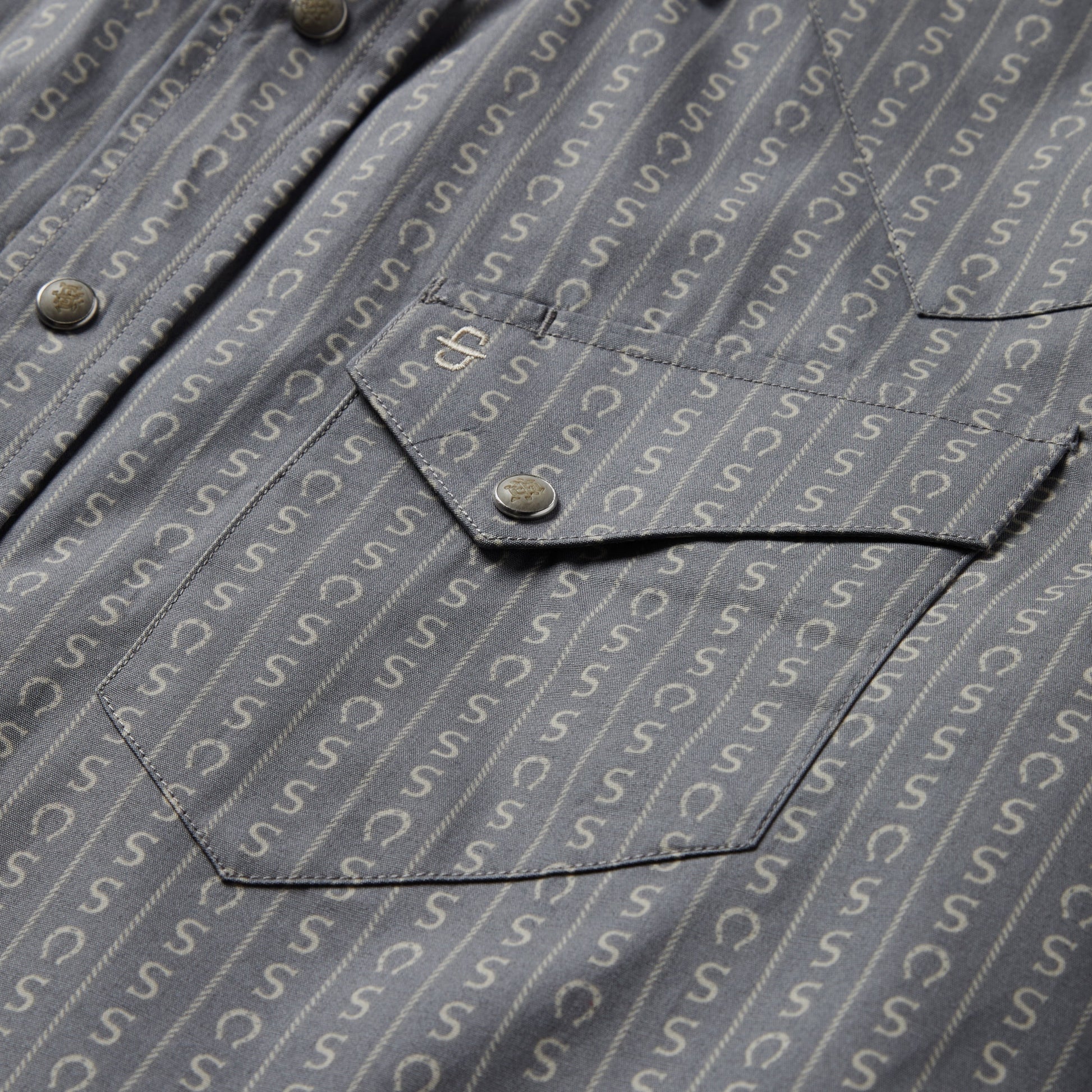 Horseshoe Stripe Print Shirt Grey