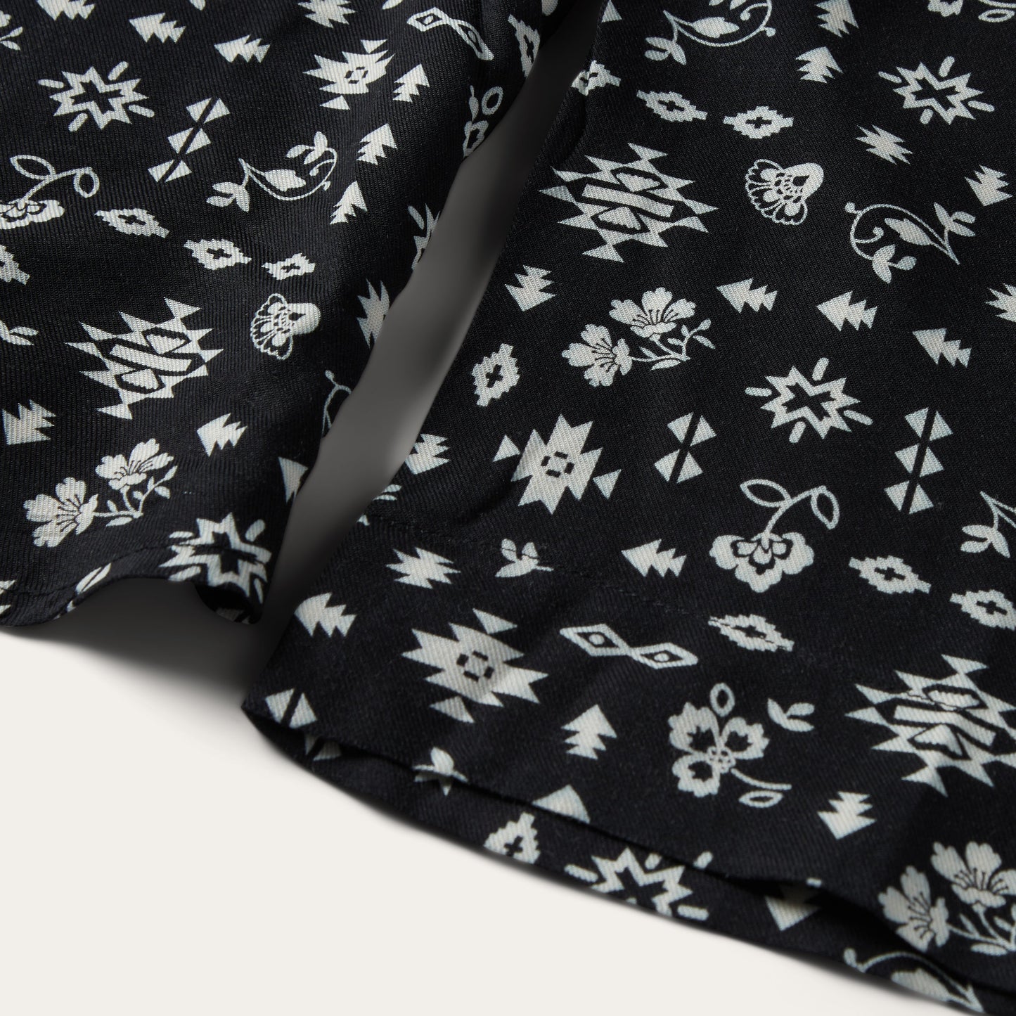 Southwestern Ditzy Print Blouse Black