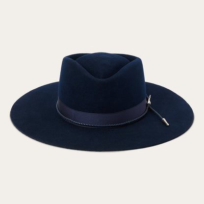 Dylan Navy