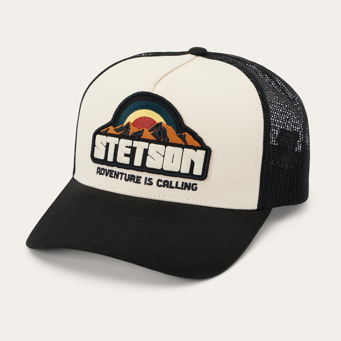 Mountain Sunset Trucker Cap Off White / Black