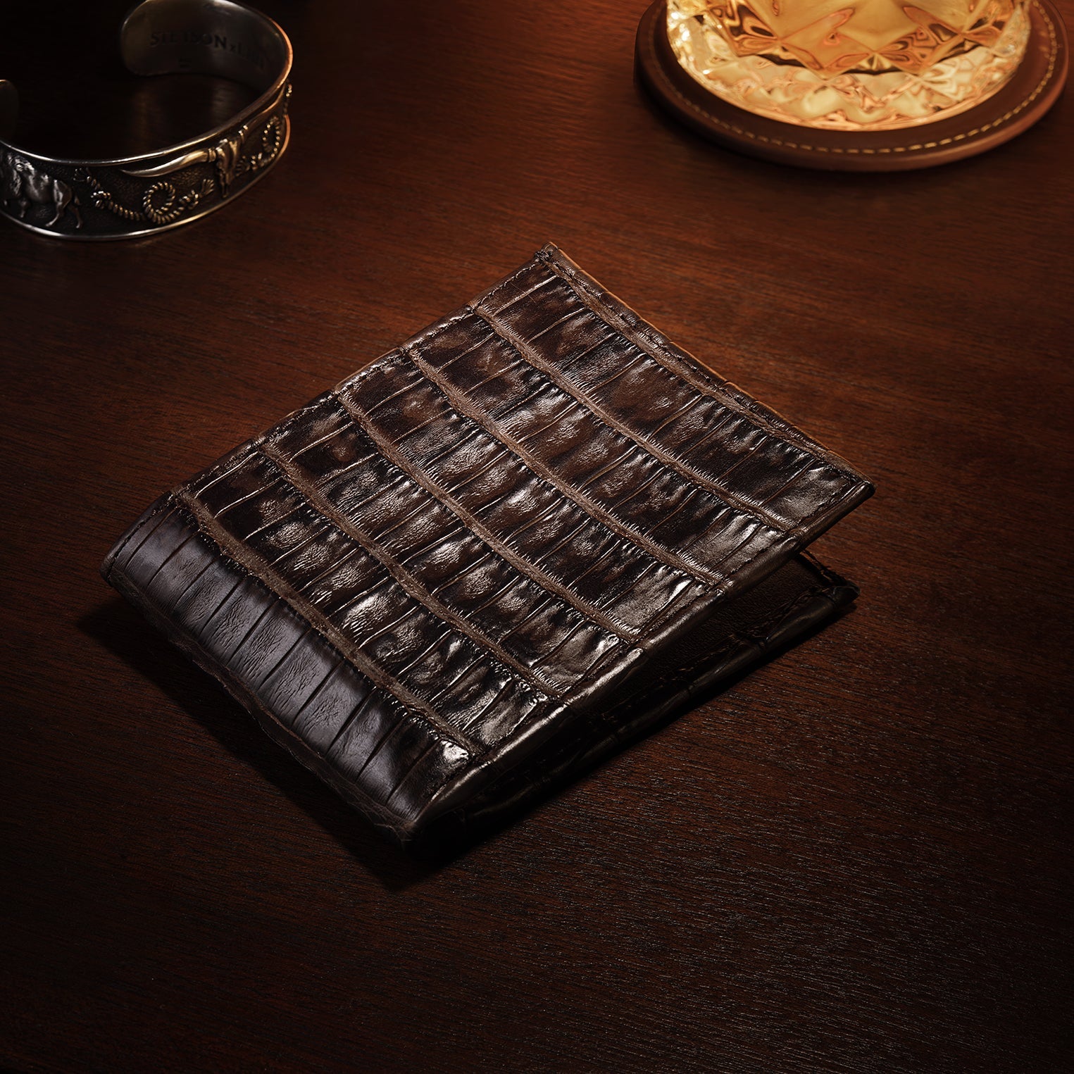 Caiman Bi-Fold Wallet Cigar Classic
