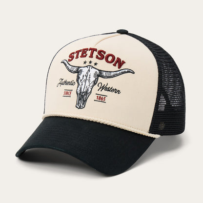 Skull Trucker Hat Off White / Black