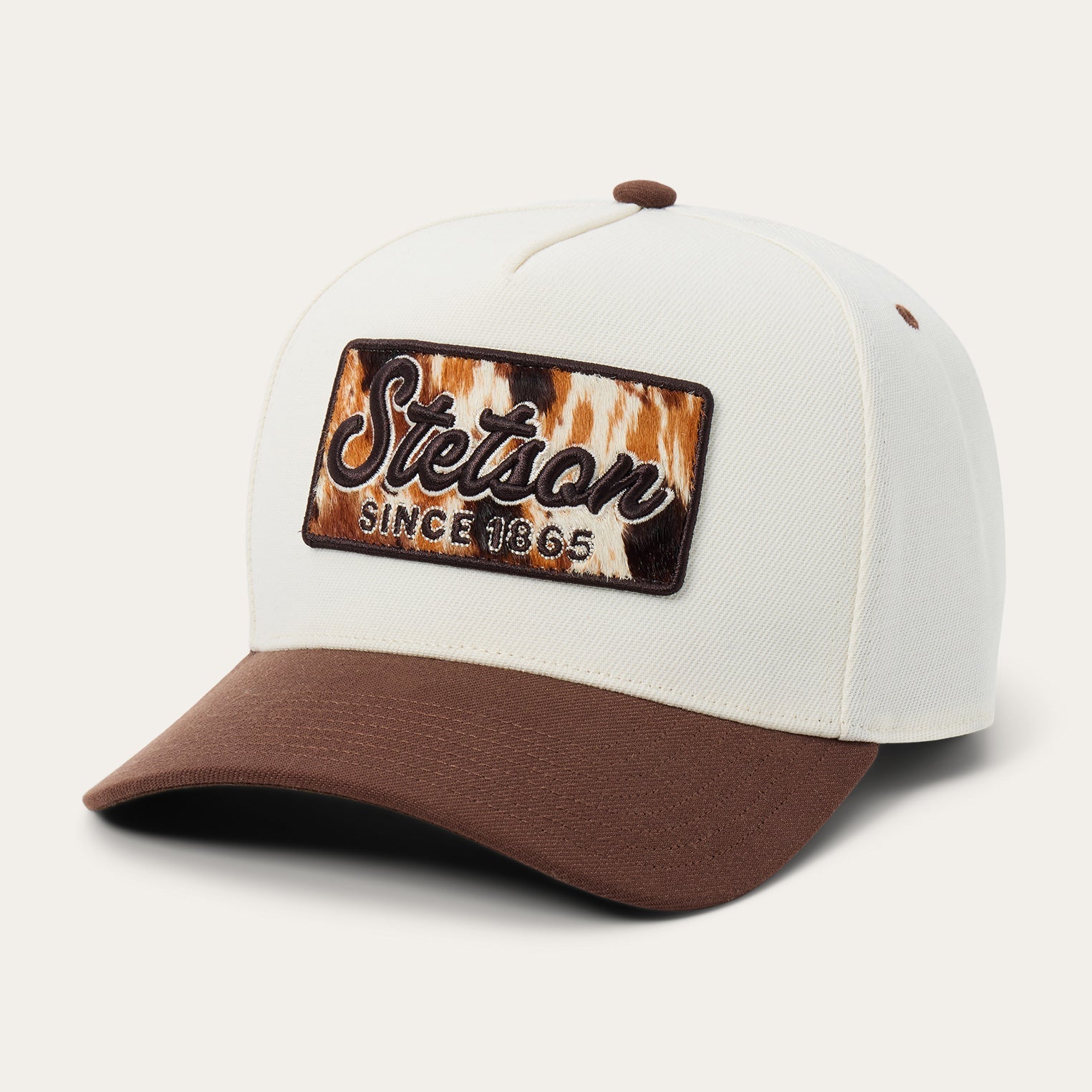 Cowhide Patch Trucker Hat Off White / Brown