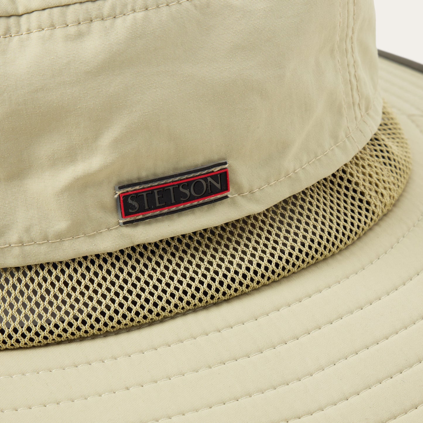 Traveller Outdoor Hat Off White With Olive