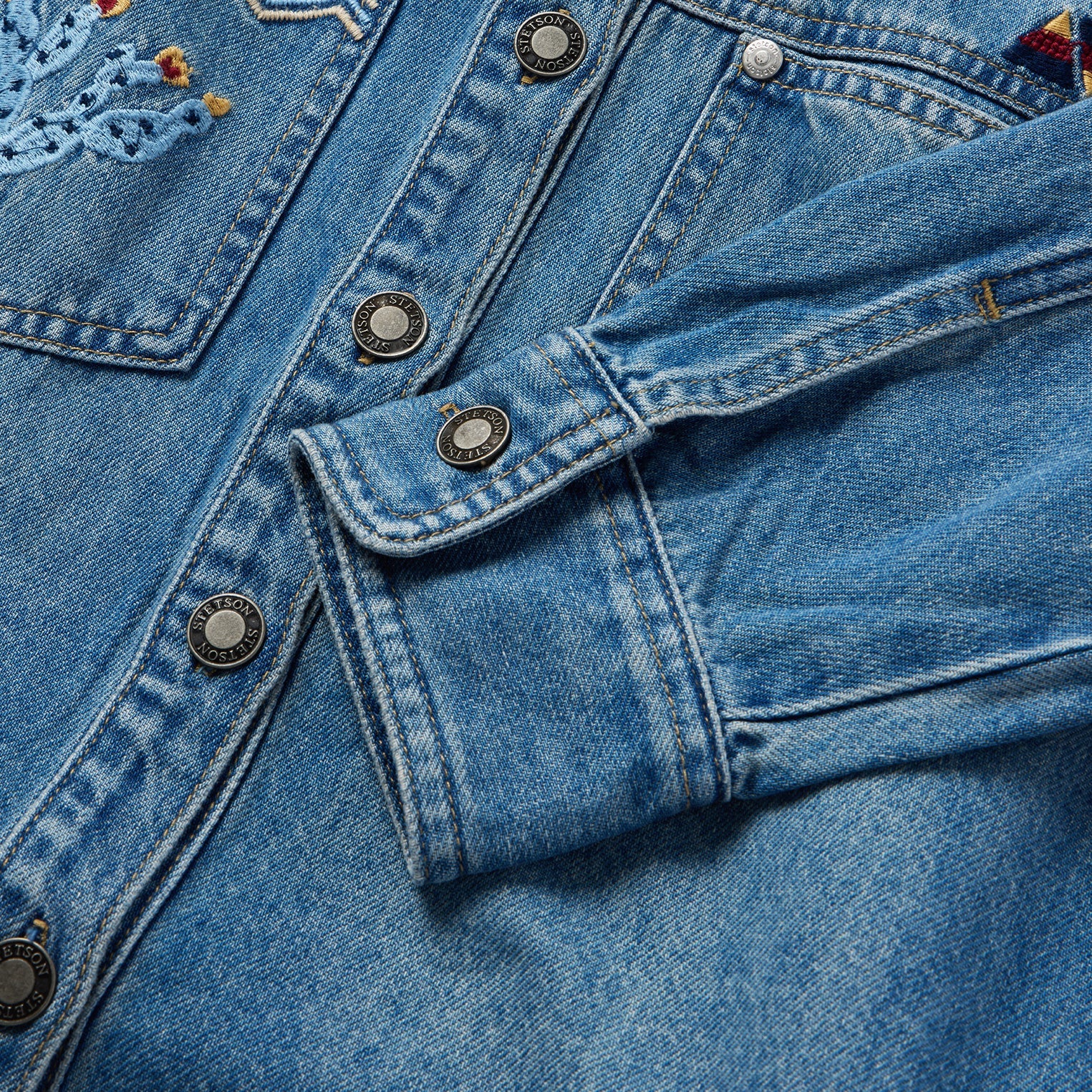 Embroidered Denim Button-Up Cropped Shirt Blue