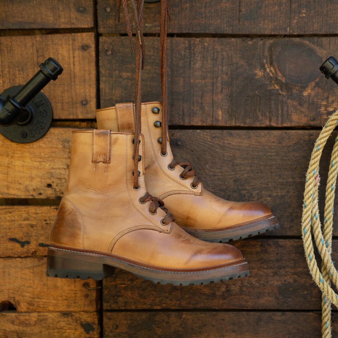 August Boots Tan | Women Stetson Outdoor